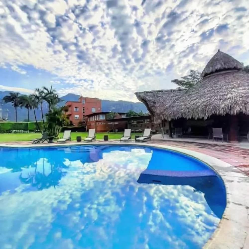 Hotel Real del Valle 42/50