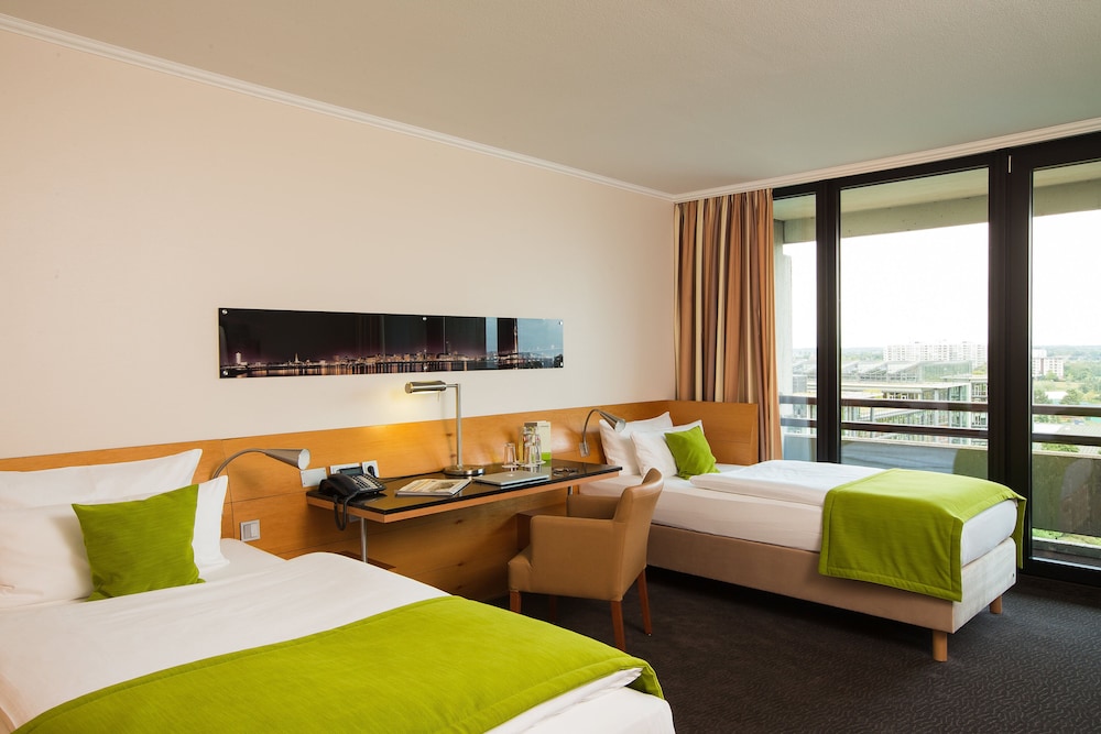 Lindner Hotel Dusseldorf Seestern, Part of Jdv by Hyatt 22/83