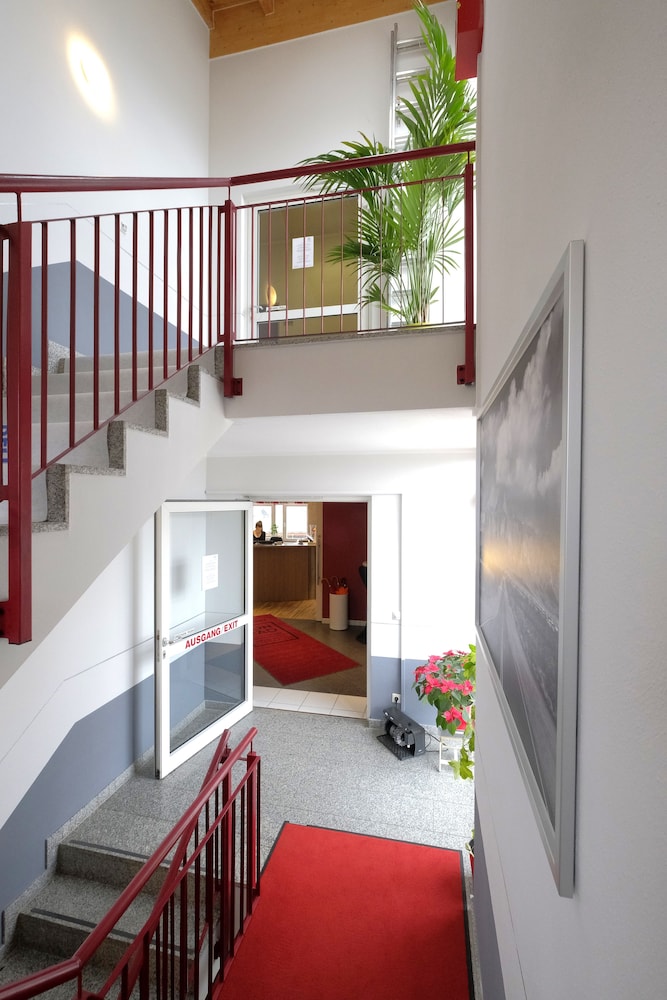 Hotel Konrad Poetzel Holzkirchen 7/50