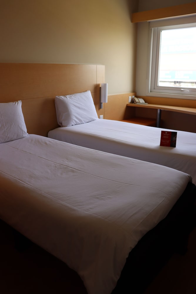 Ibis San Luis Potosi 12/39