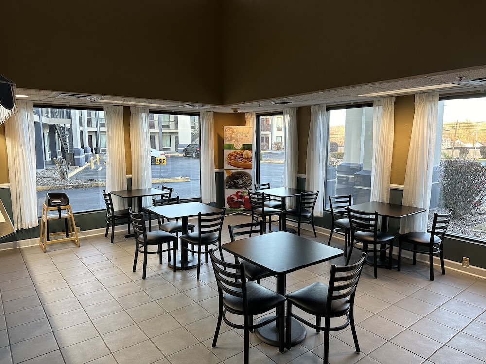 Quality Inn Ashland, KY 48/66