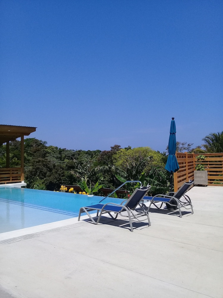 Richardson Serenity Villa 33/50
