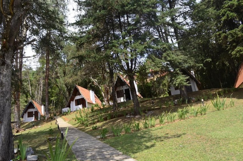 Recanto das Hortencias Hotel 57/58