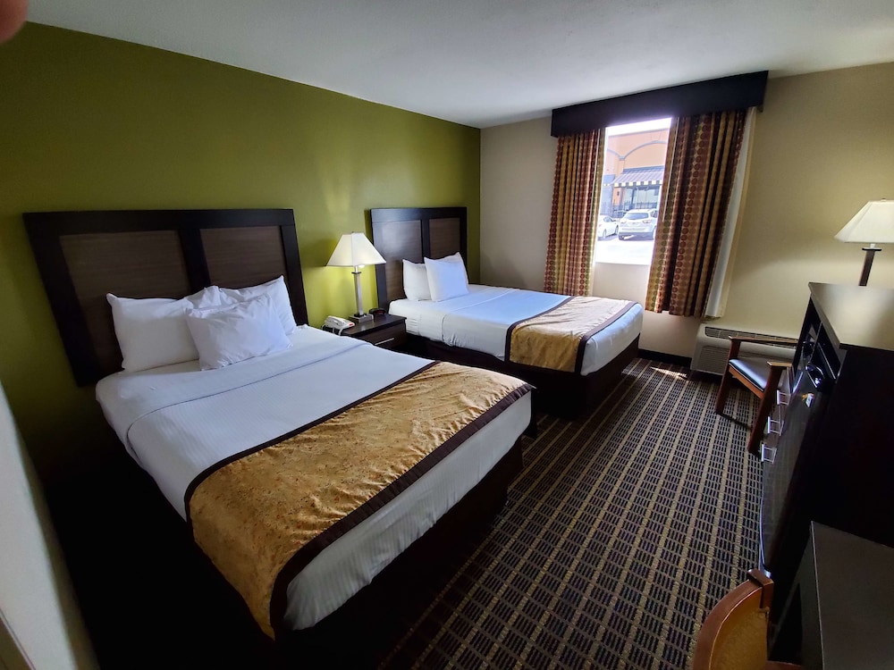 Best Western Adena Inn 11/38
