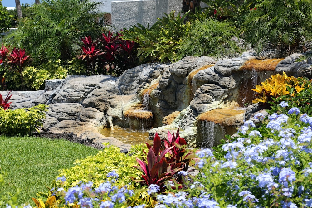 La Fiesta Ocean Inn And Suites 38/50