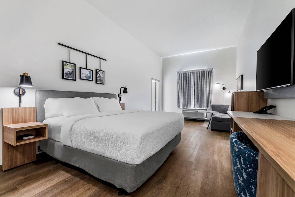 Sleep Inn & Suites Savannah Tennessee Riverfront 14/50
