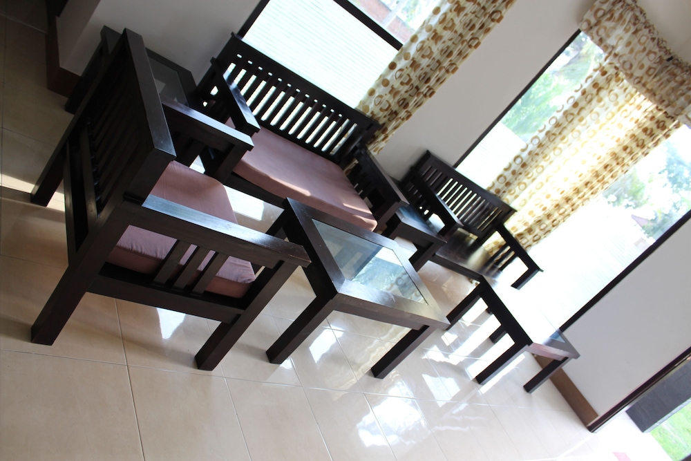 Aman Gati Hotel Lakey 33/50