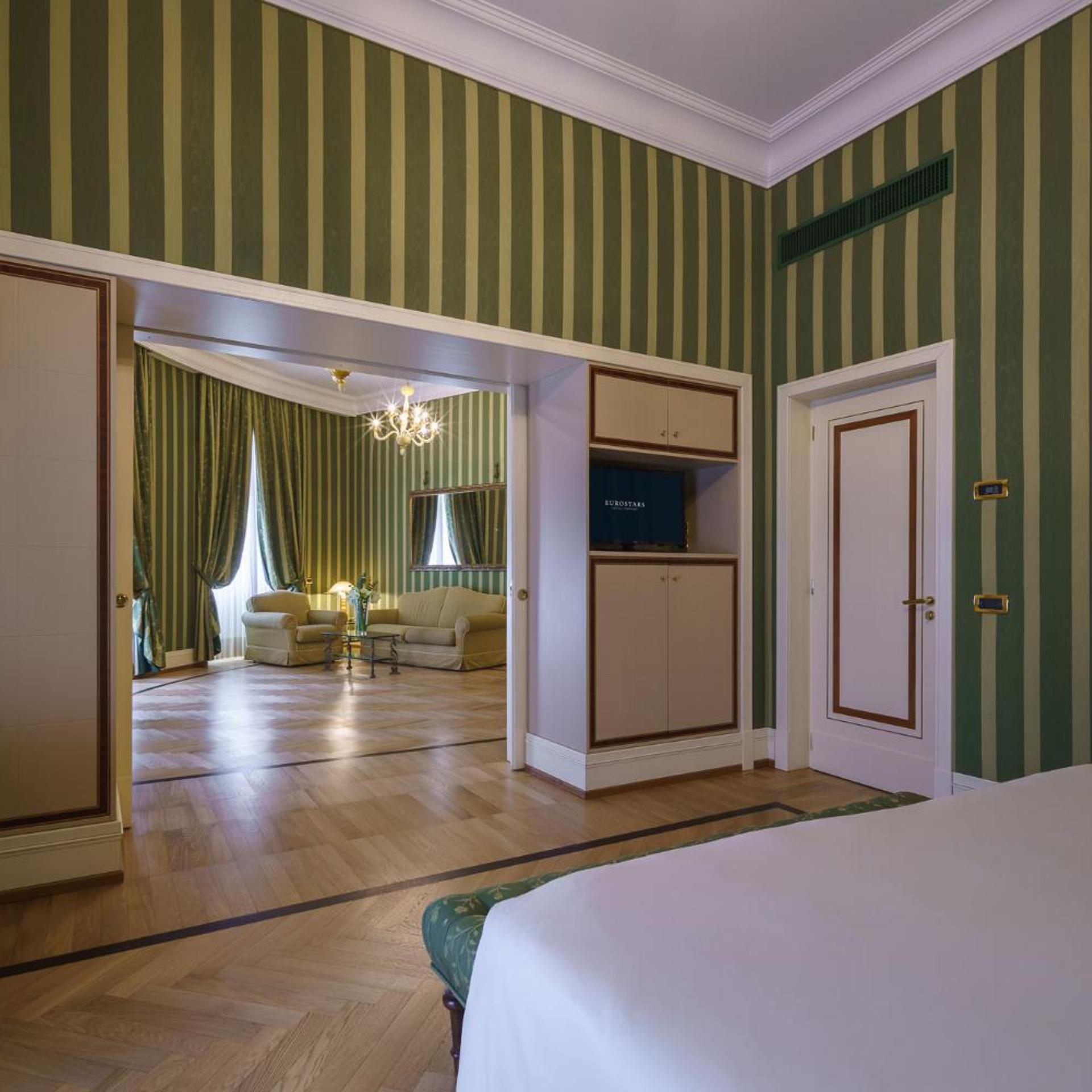 جناح كبير بإطلالة على البحر، Eurostars Hotel Excelsior 2/10