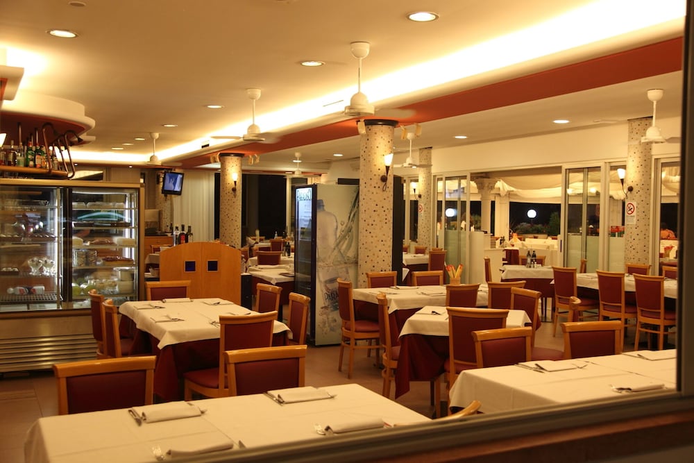 Regina Hotel 25/31
