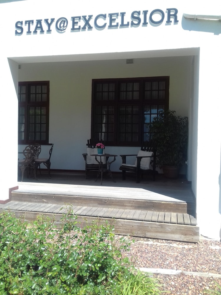 Excelsior Manor Guesthouse 4/50