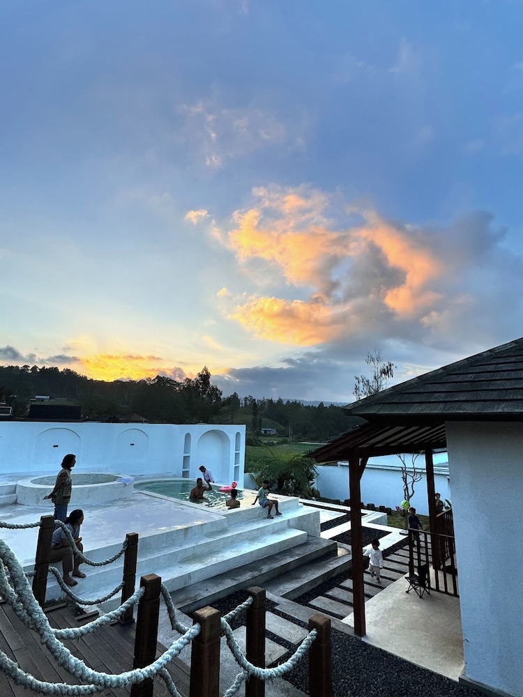 Volcano Side Bali by ZUZU 62/73