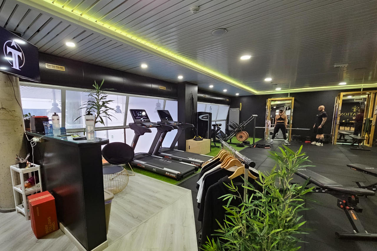 Antillia Hotel 87/127