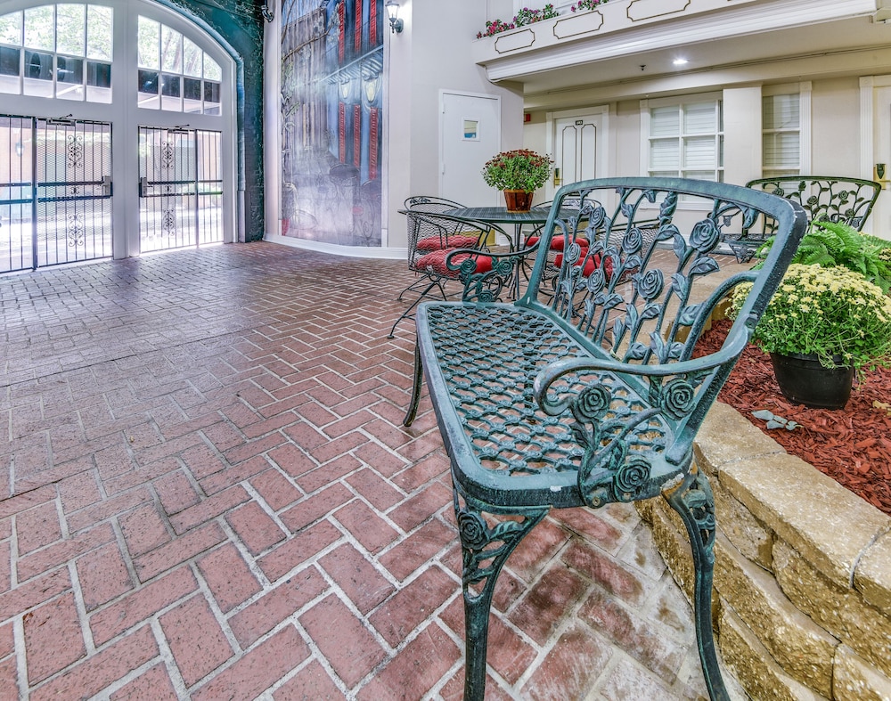 Plaza Suites Downtown New Orleans 34/50