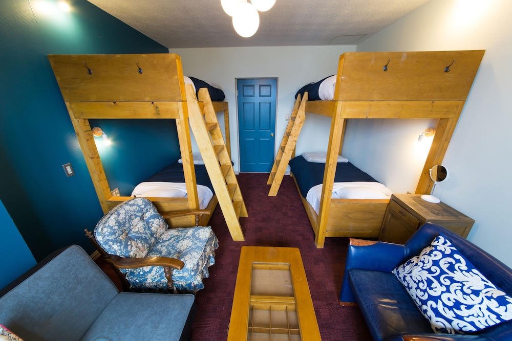 Little Barrel Guest House - Hostel 50/81