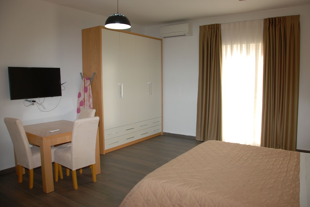 Sunrise Luxury Apartment 18/50
