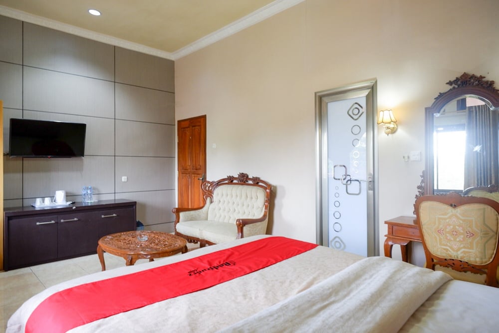 RedDoorz Plus @ Hotel Srikandi Kendari 19/50