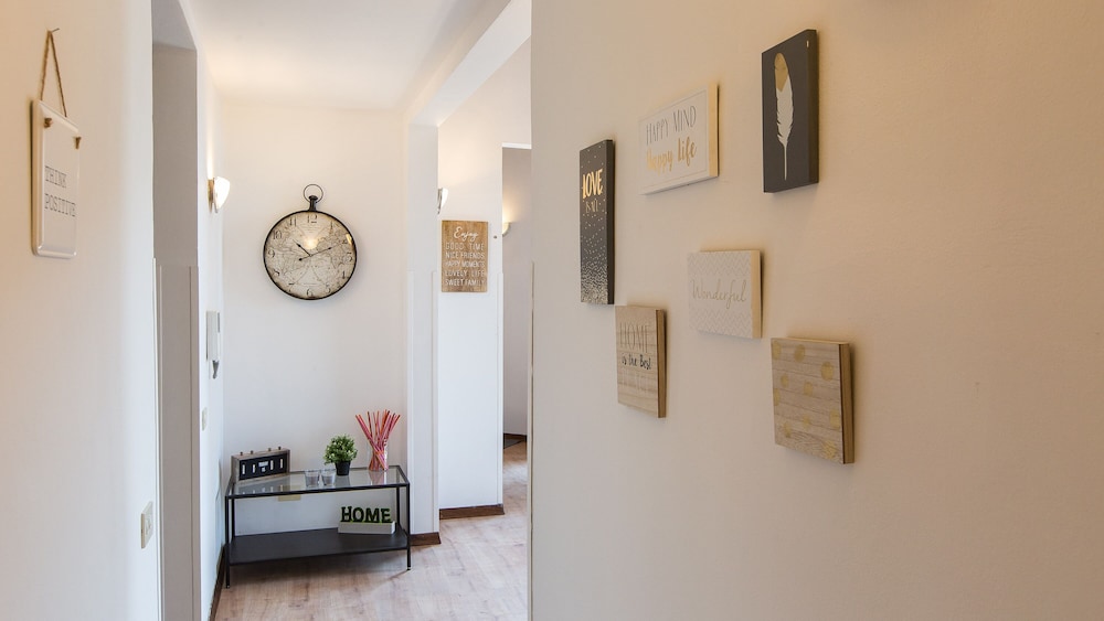 Rental In Rome Rosselli Palace Deluxe 3 Apartment 3/50