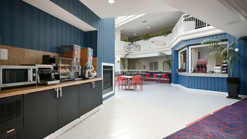 Best Western Plus All Suites Inn 8/47