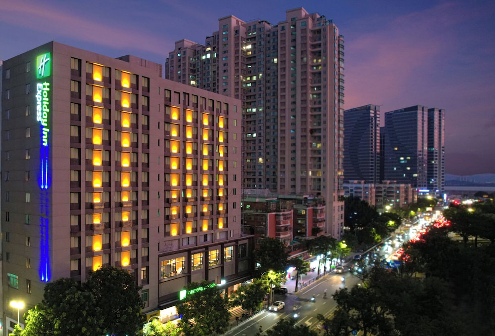 Holiday Inn Express Shantou City Center by IHG 1/29