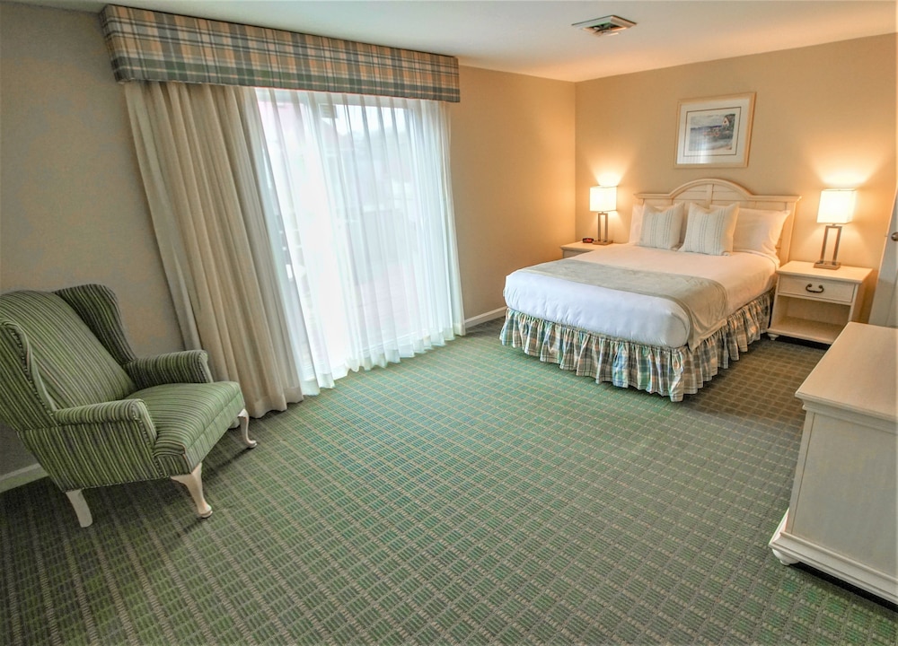 Cape Winds Resort 16/46