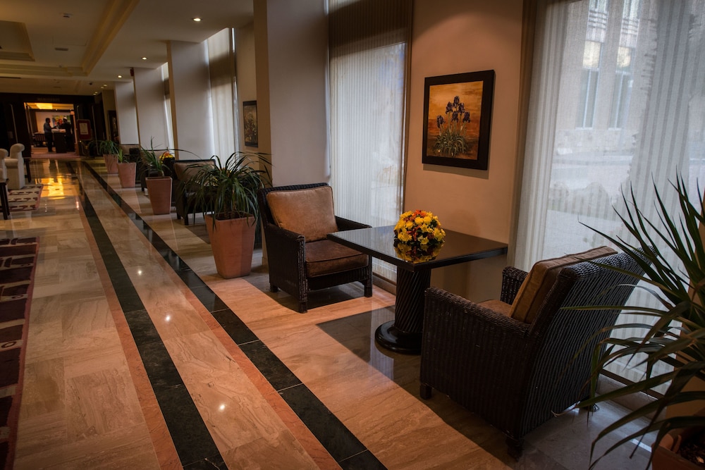 Century Park Hotel 18/38
