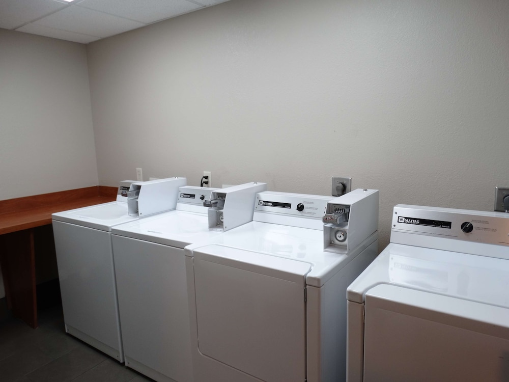 Best Western Plus Safford 38/43