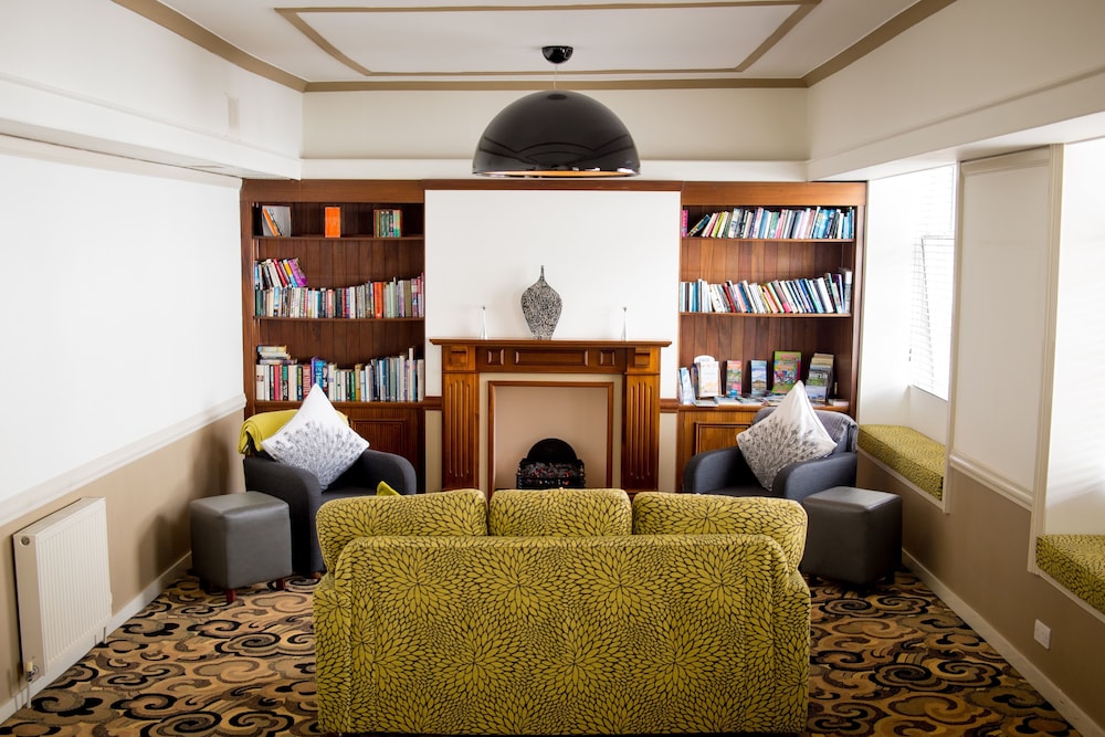 Mannings Hotel 10/54