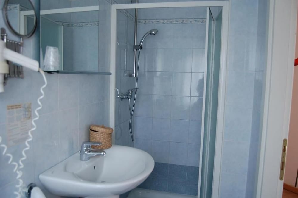 Hotel Irene 48/50