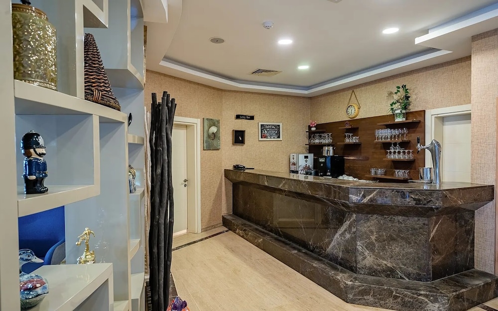 Golden Beach Resort Spa 8/72