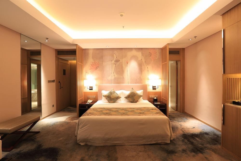 NARADA GRAND HOTEL 11/40