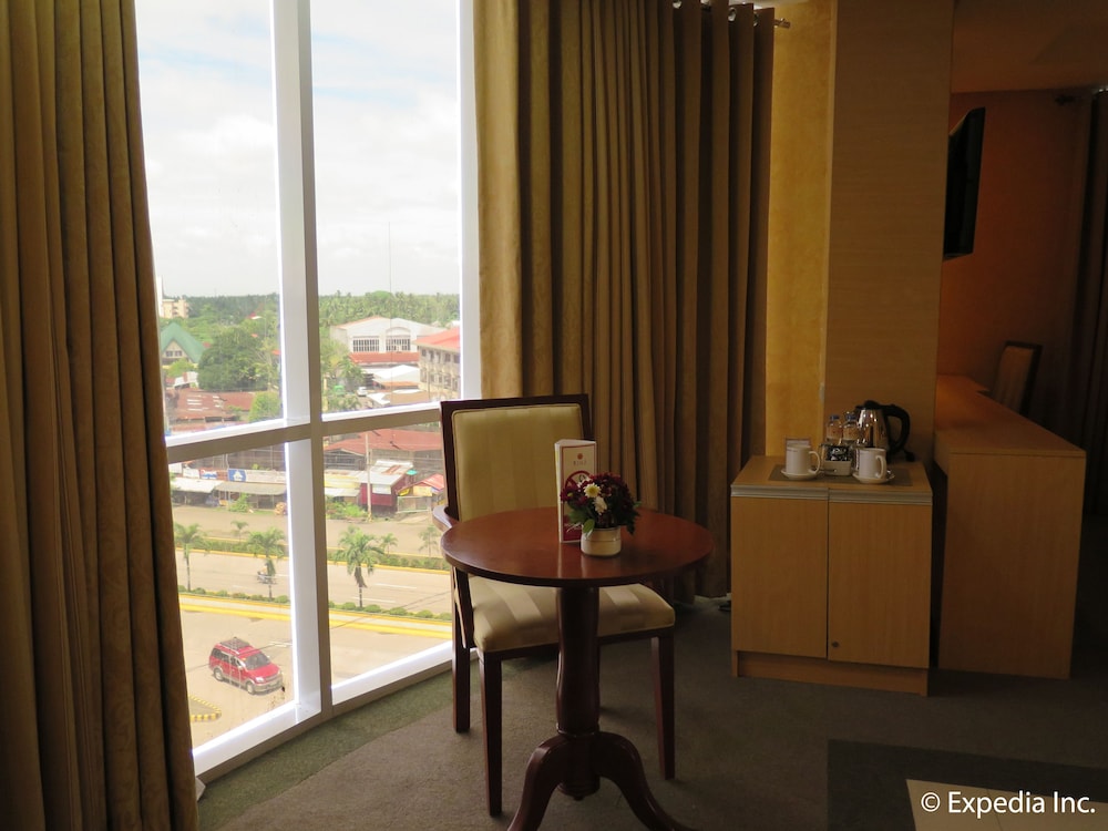 Big 8 Corporate Hotel 48/64