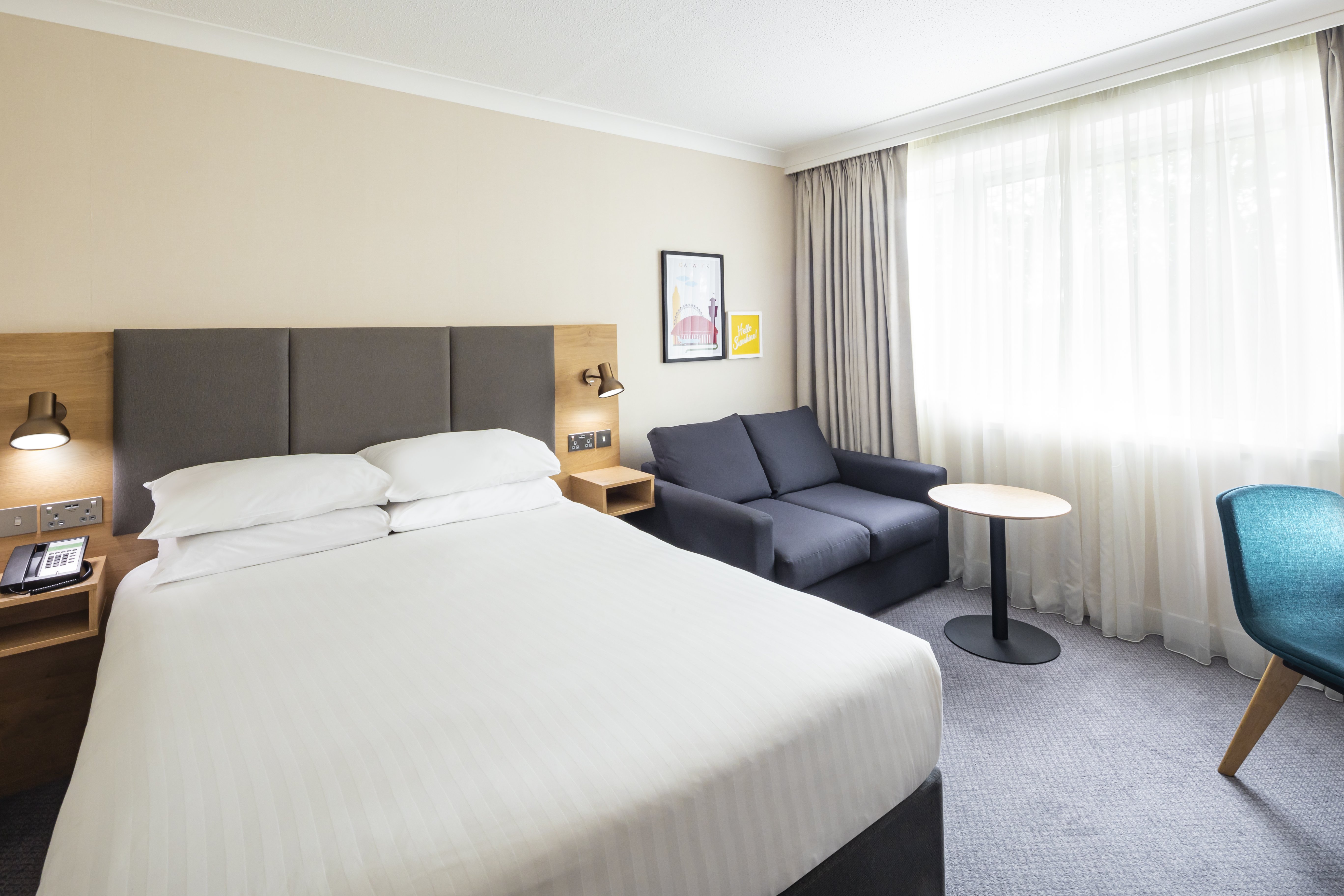 PREMIUM, QUEEN BED