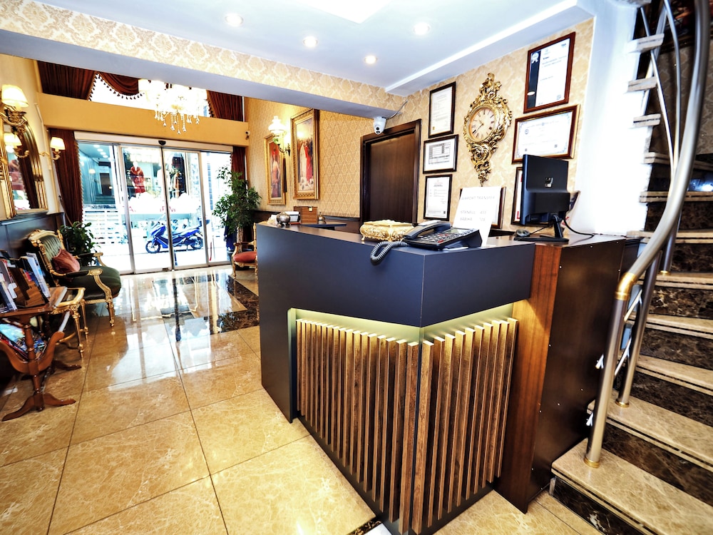 Elysion Hotel 3/48