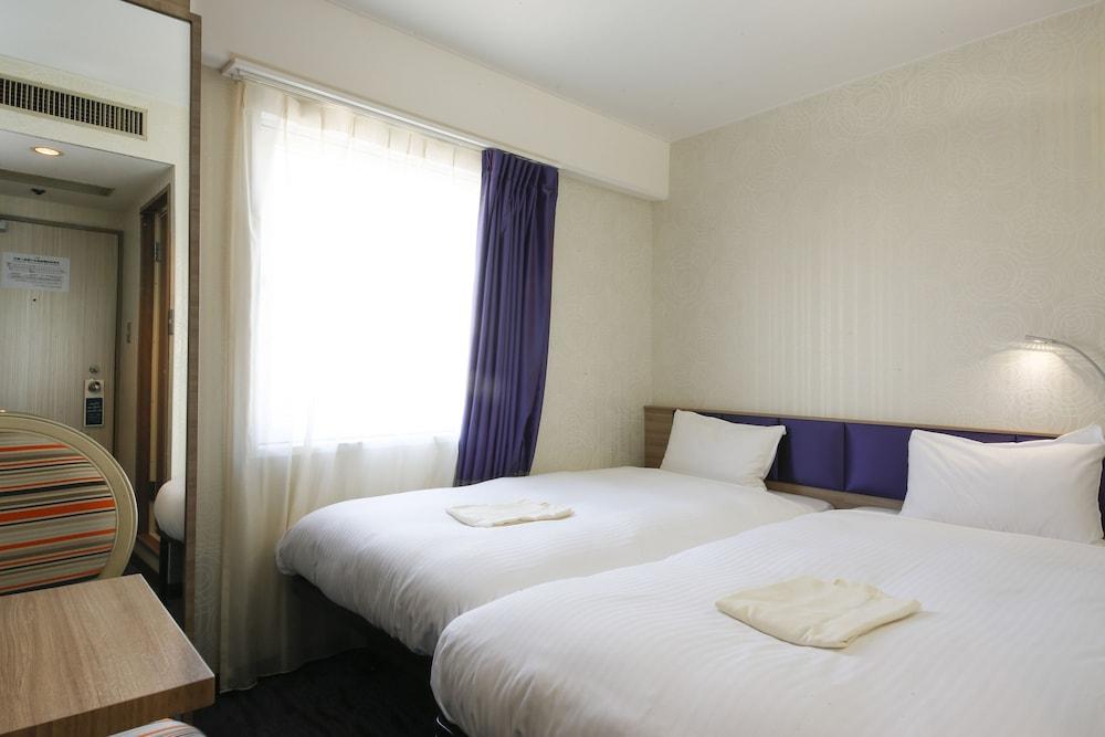 Room, Single, with Extra Bed