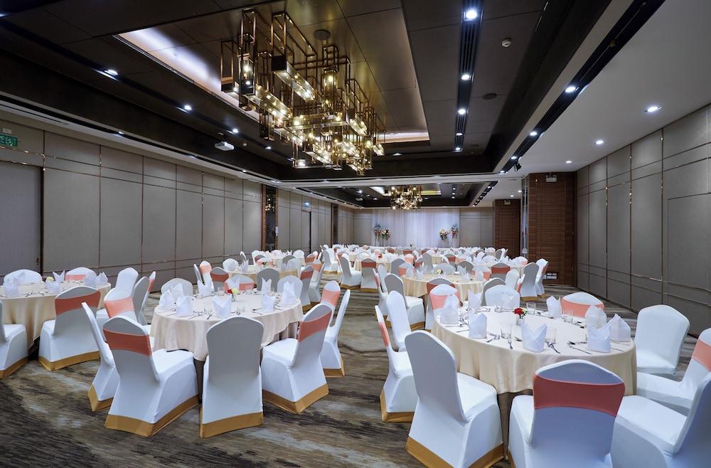 The Four Wings Hotel Bangkok 40/50