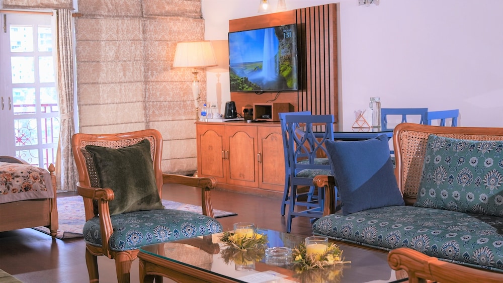 NEELESH INN 31/39