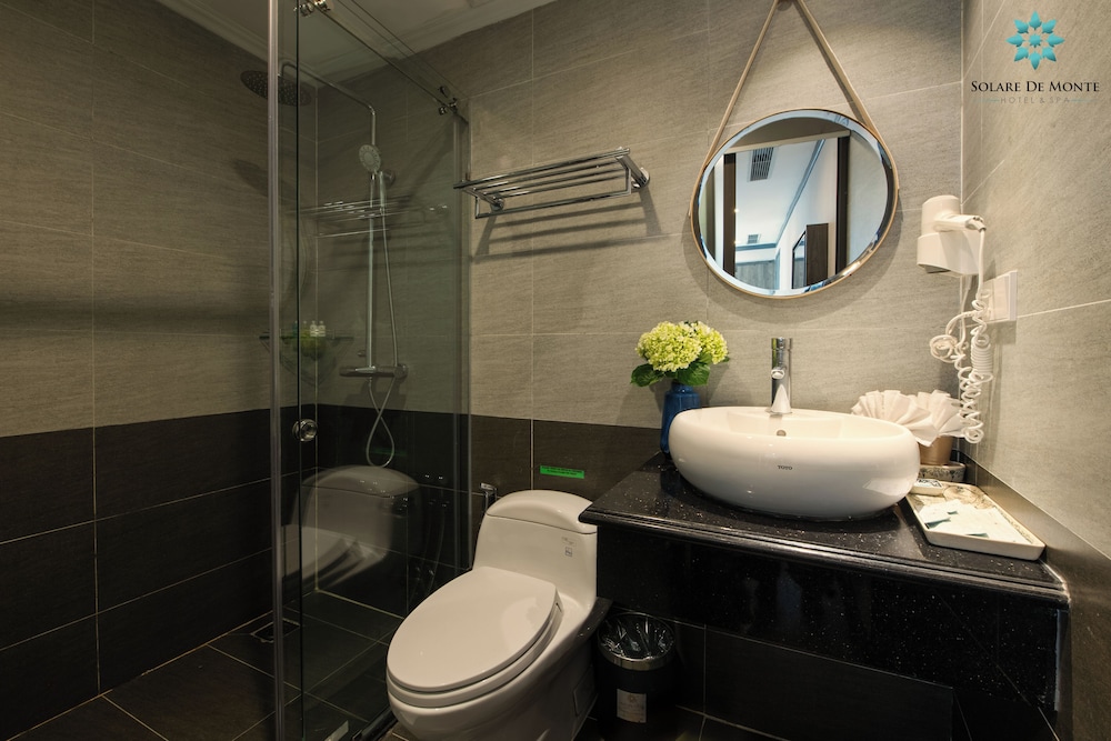 Bonsella Prestige Hotel and Spa 67/71
