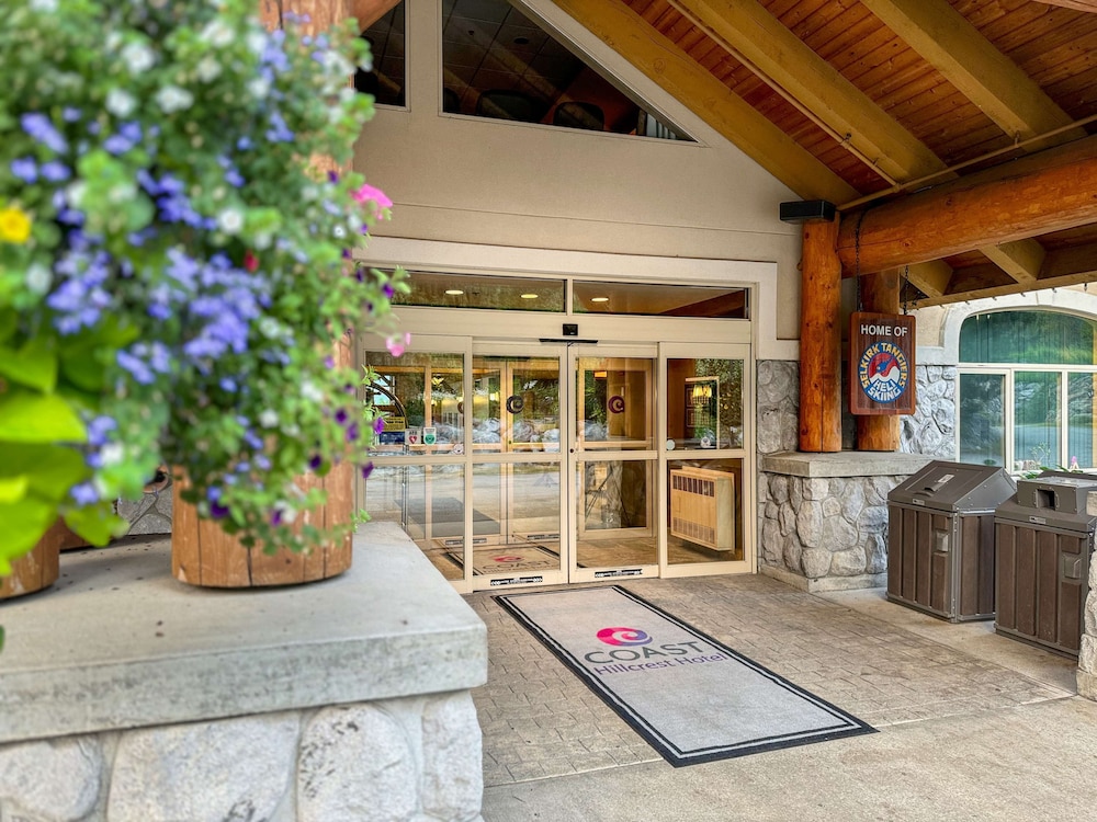 Coast Hillcrest Hotel 8/49