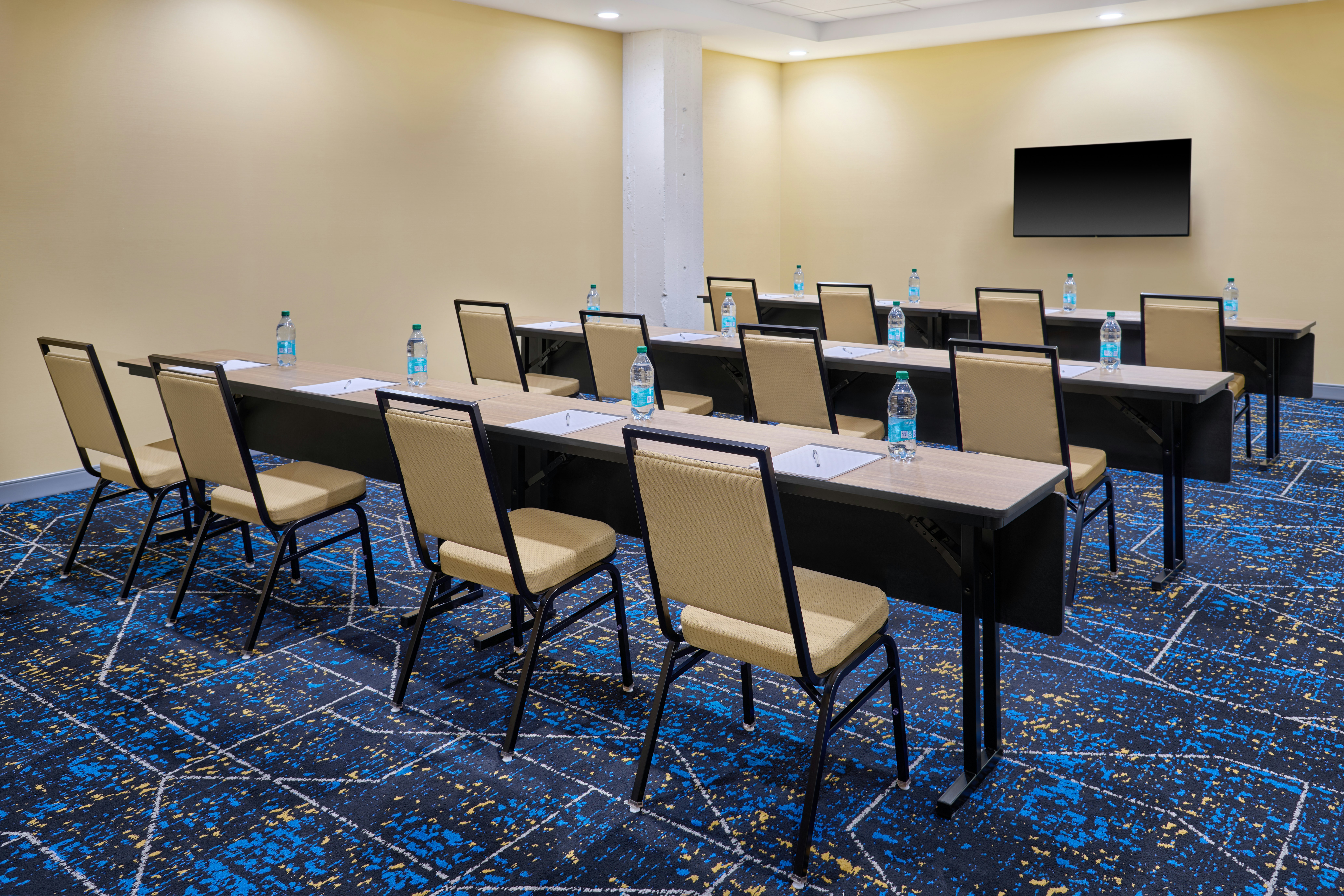 Hampton Inn by Hilton Lincoln Downtown 15/16