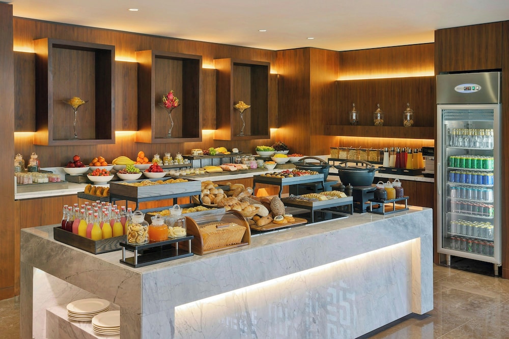 Jeddah Marriott Hotel Madinah Road 14/70