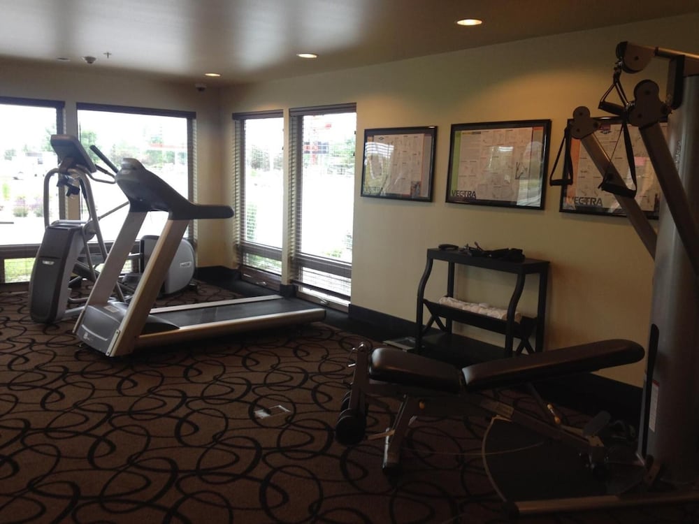Ledgestone Hotel Billings 35/69