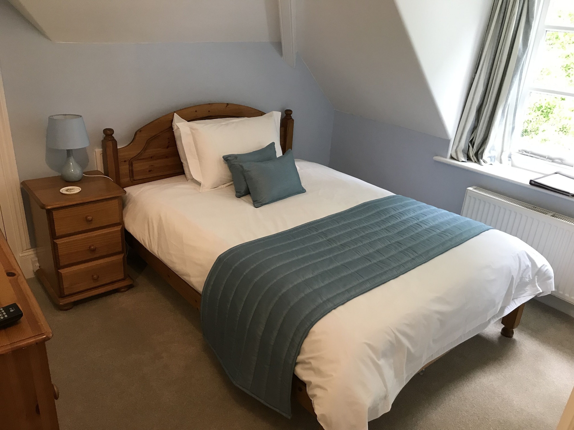 Walkers, Single, Single Bed, Rear View