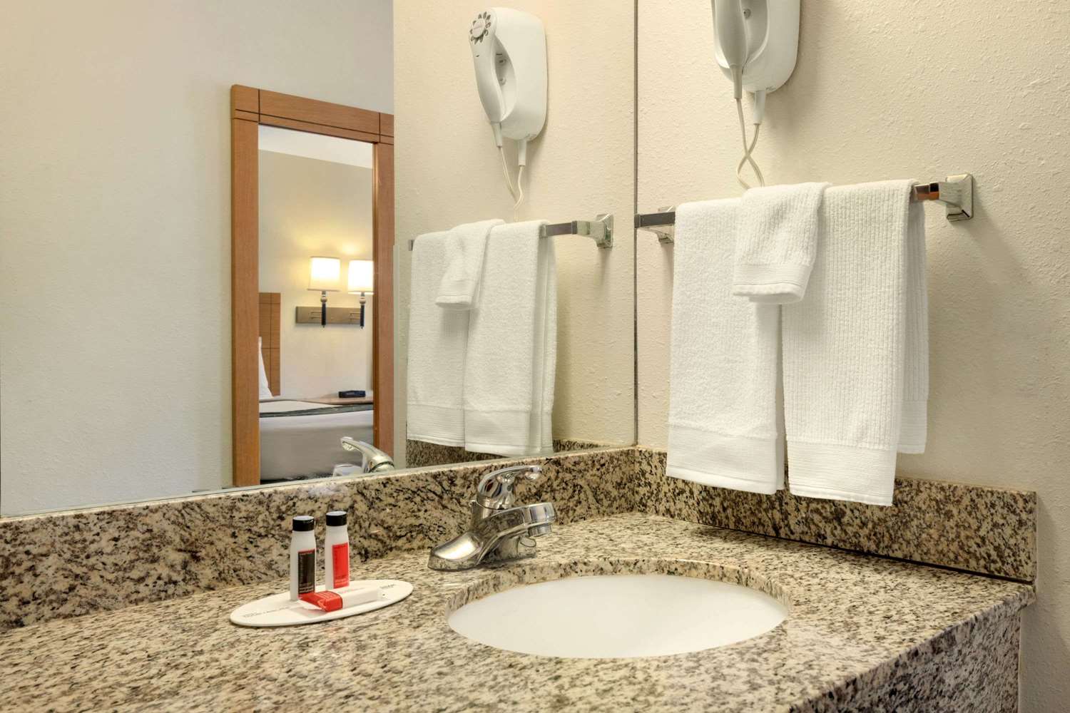 Travelodge By Wyndham Marysville 20/21