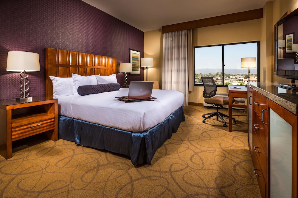 DoubleTree by Hilton Hotel Carson CA 20/84