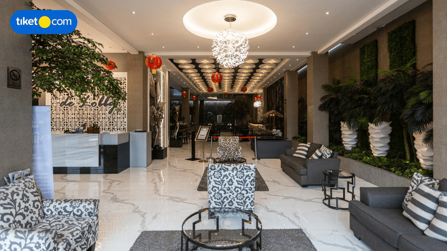 De Lobby Suite Hotel 6/11