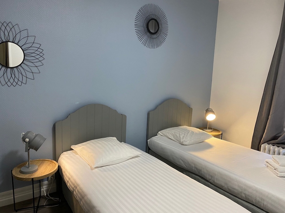 Logis Hotel Du Cirque 23/73