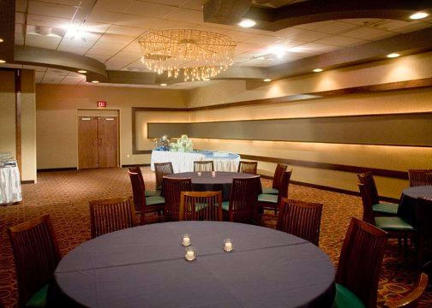 The Woodland Inn and Resorts 30/37