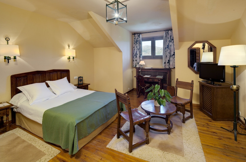 Parador De Cervera De Pisuerga 13/69