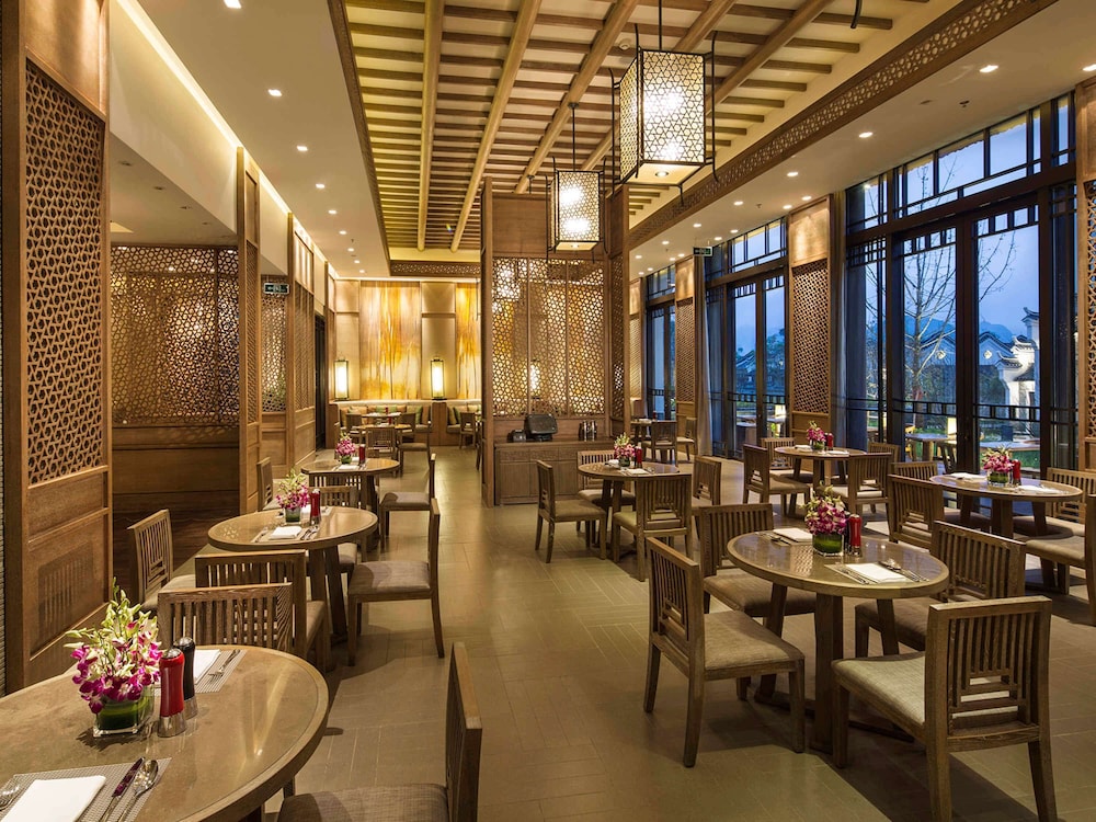 Banyan Tree Yangshuo 34/50