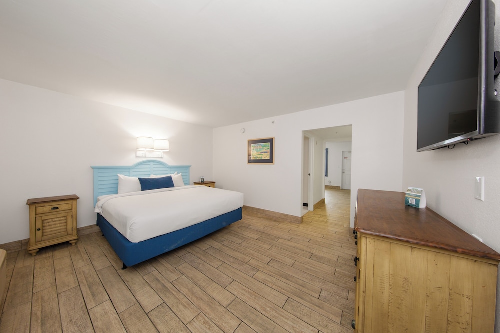Deluxe, Suite, King Bed, Beach Front, Kitchen